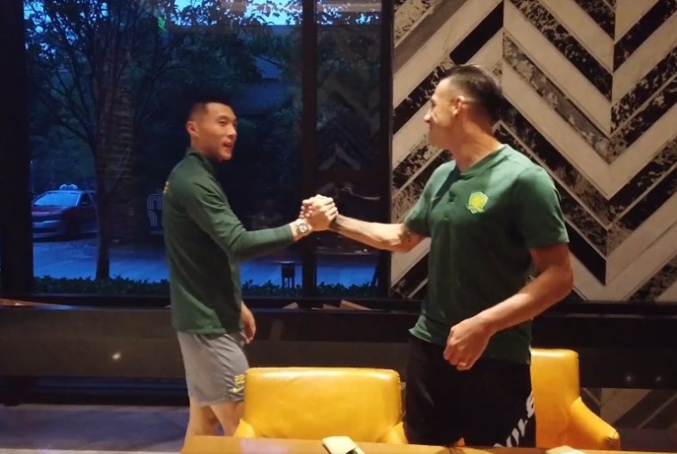 国安一线队上海集结备战联赛