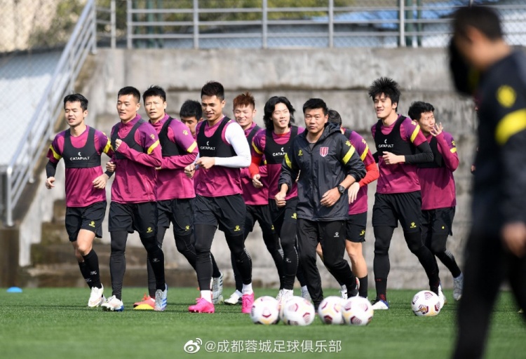 龙头昂起，梦想启航