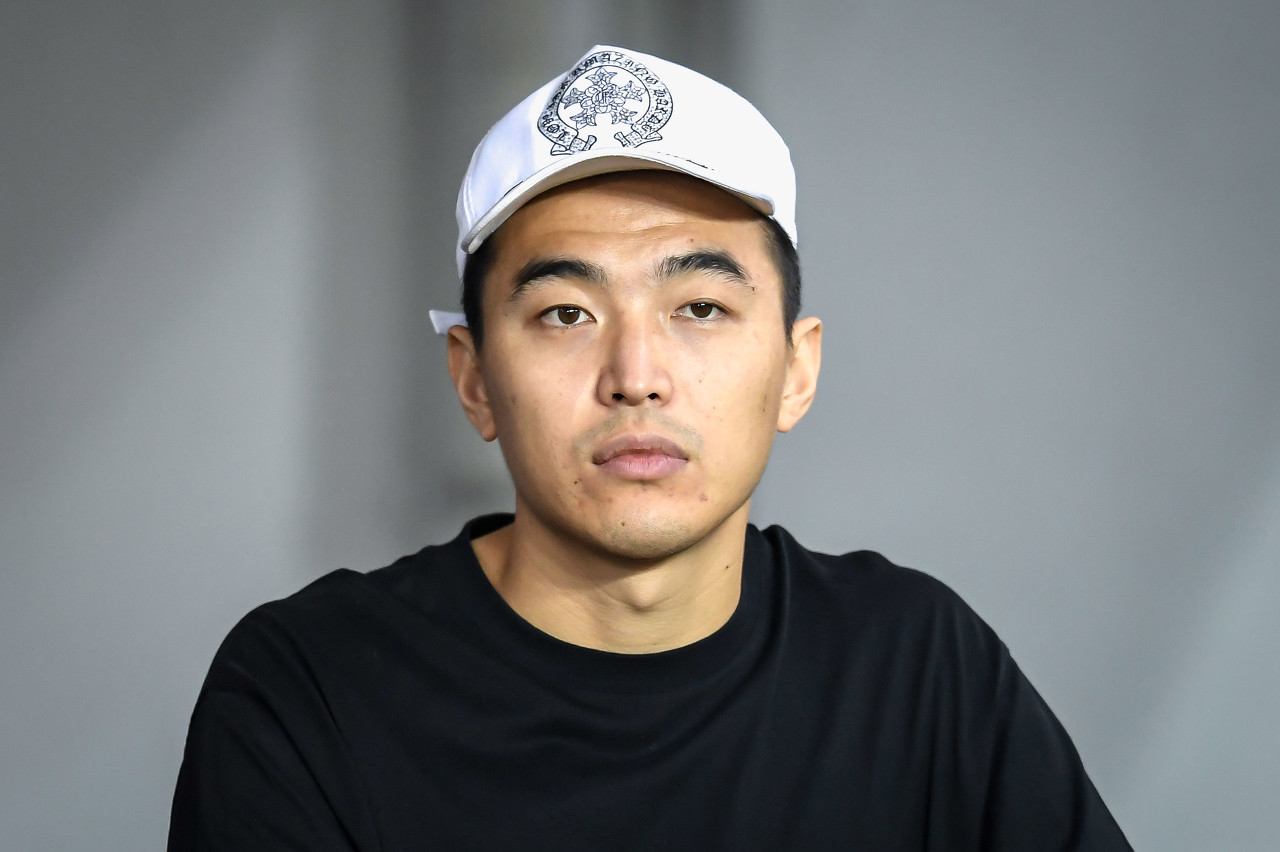 球迷热议冯潇霆微博