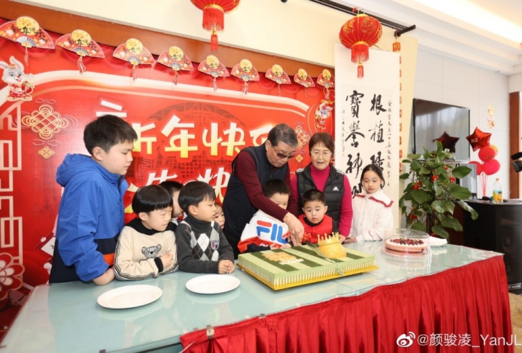 徐根宝八十大喜颜骏凌祝福