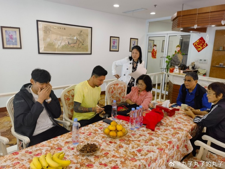 张琳芃带队拜访徐根宝