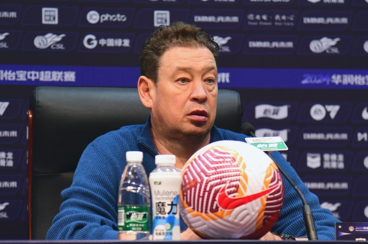 京沪对决经典：国安与申花的较量