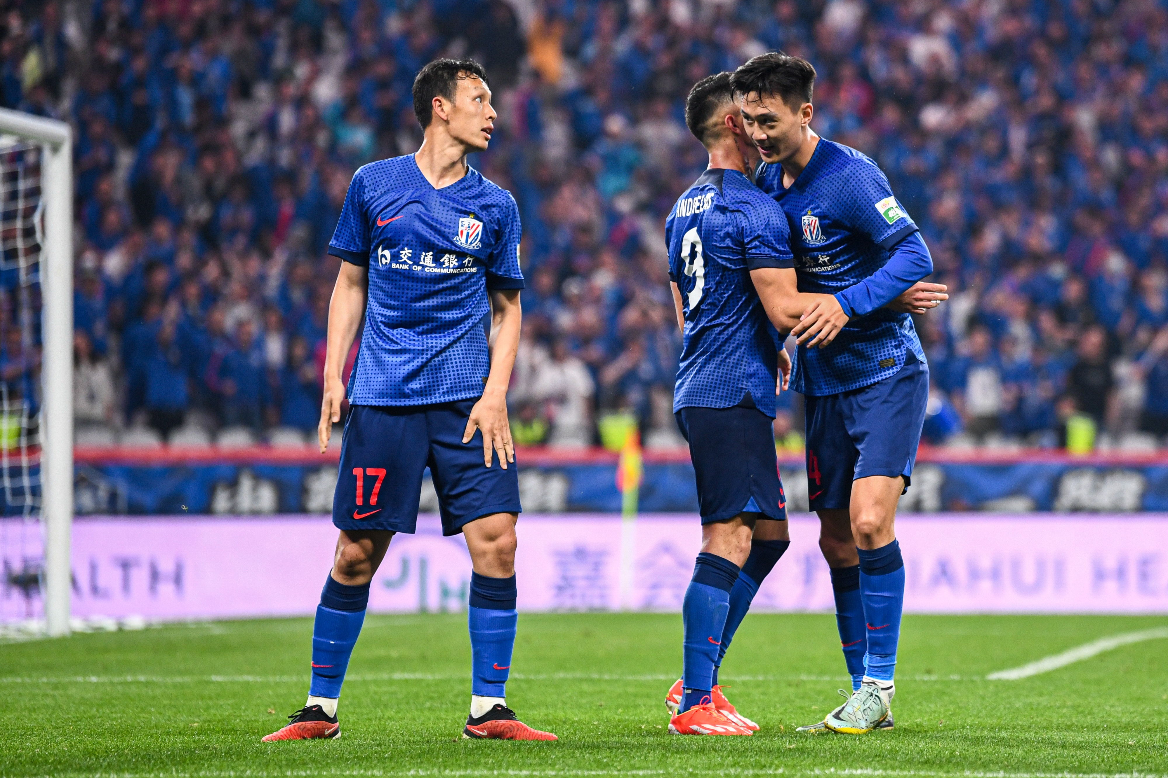 山东、国安、成都争夺联赛第三席位