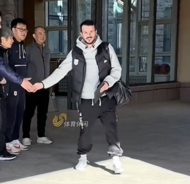 克雷桑禁赛，泰山队全员出击日本客场