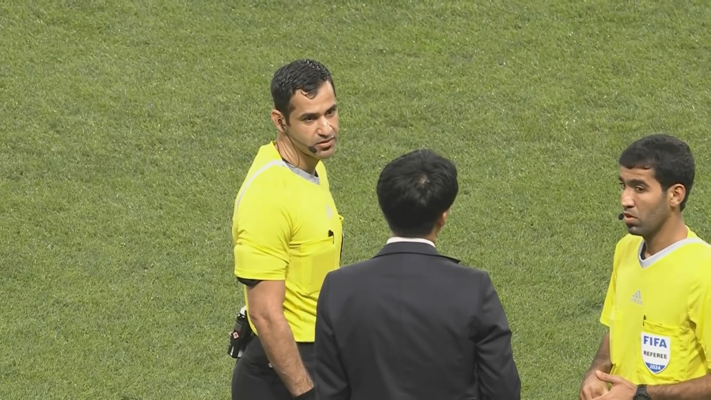 前国足0-7日本比赛的裁判是贾西姆