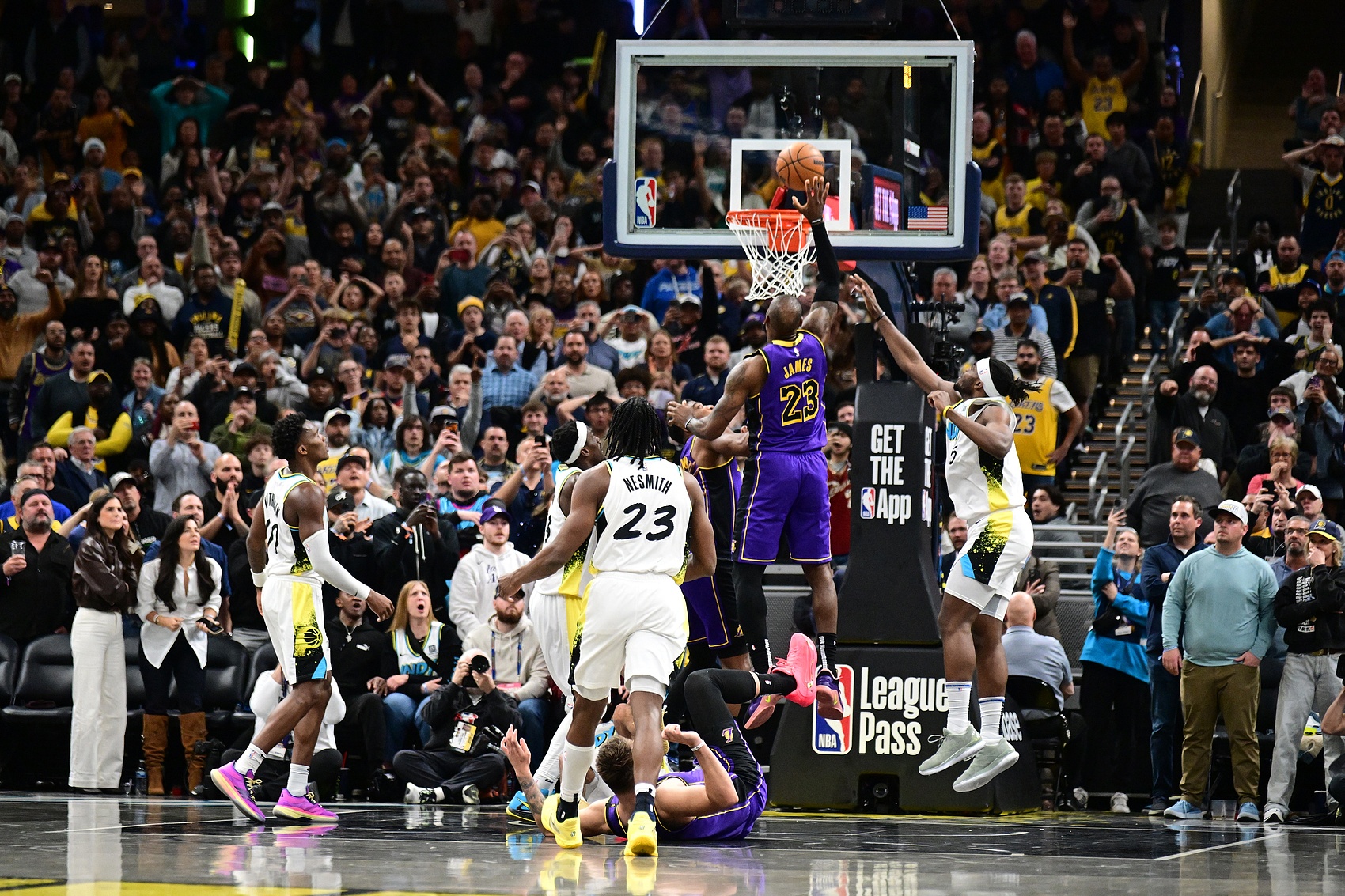 唯有乔丹、詹姆斯做到过：NBA纪录对比