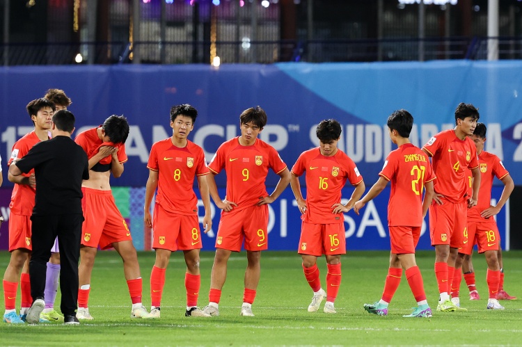 能否执教中国球队不应有国籍限制