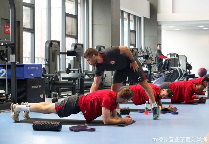 备战云南玉昆比赛，亚泰全力以赴