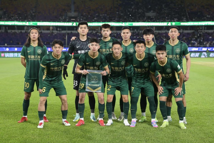 浙江队教练组将依据今日训练表现评估外援状态