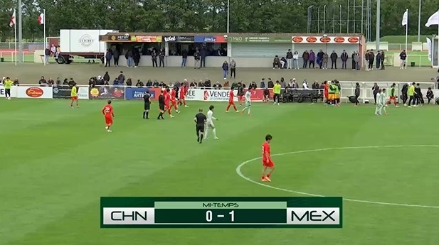 半场回顾-U16国足0-1落后|邝兆镭积极跑动制造机会|张伯霖错失良机|墨西哥掌控局势|双方关键球员表现解析