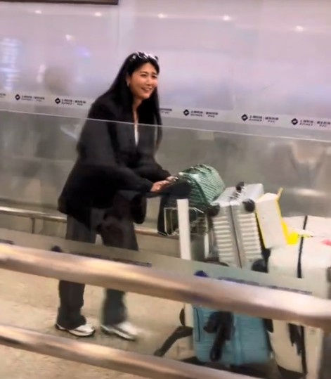 上海队欢迎你，杨莉娜