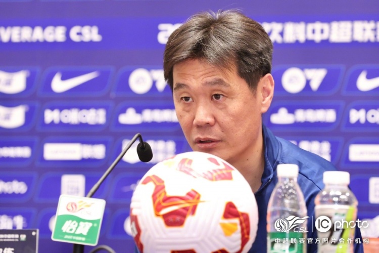 李霄鹏期望两队全力一战